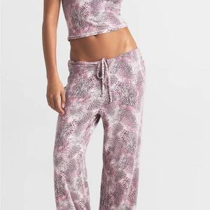 NWT - SKIMS Sleep Straight Leg Pants - XXS